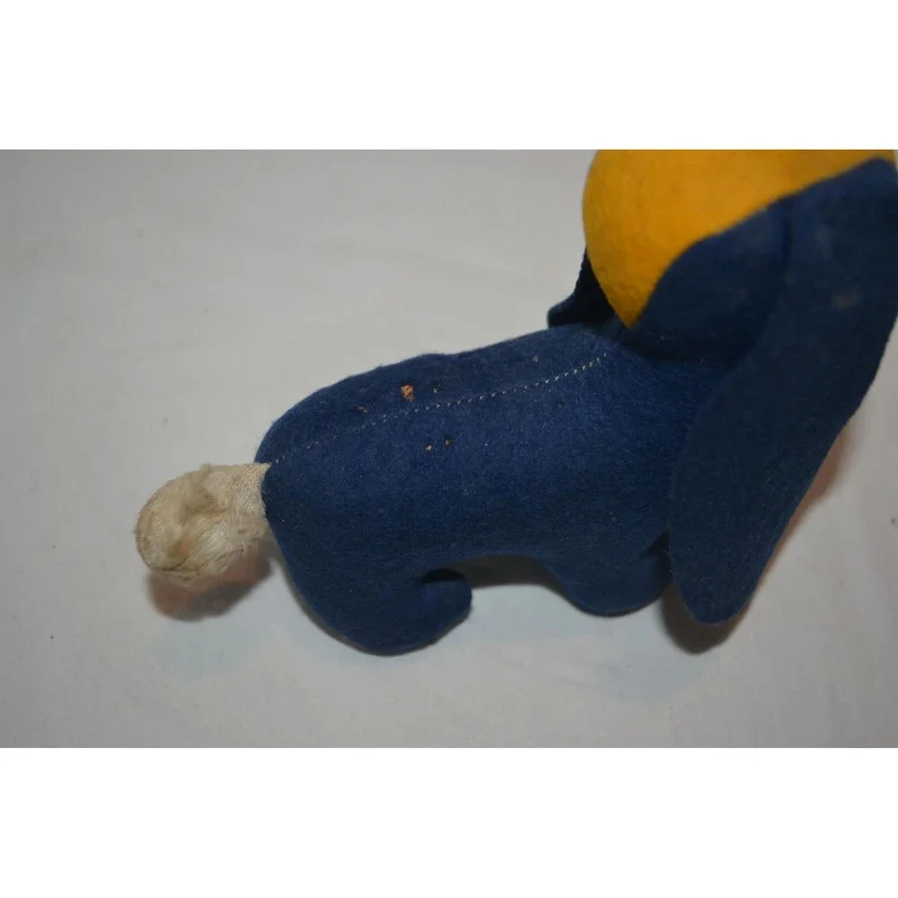 Notre Dame 1940s Wool Dog